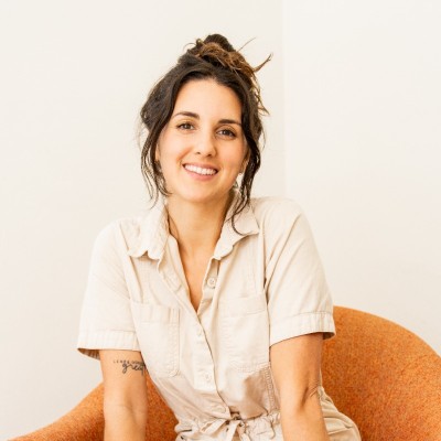 Gabriela Toro